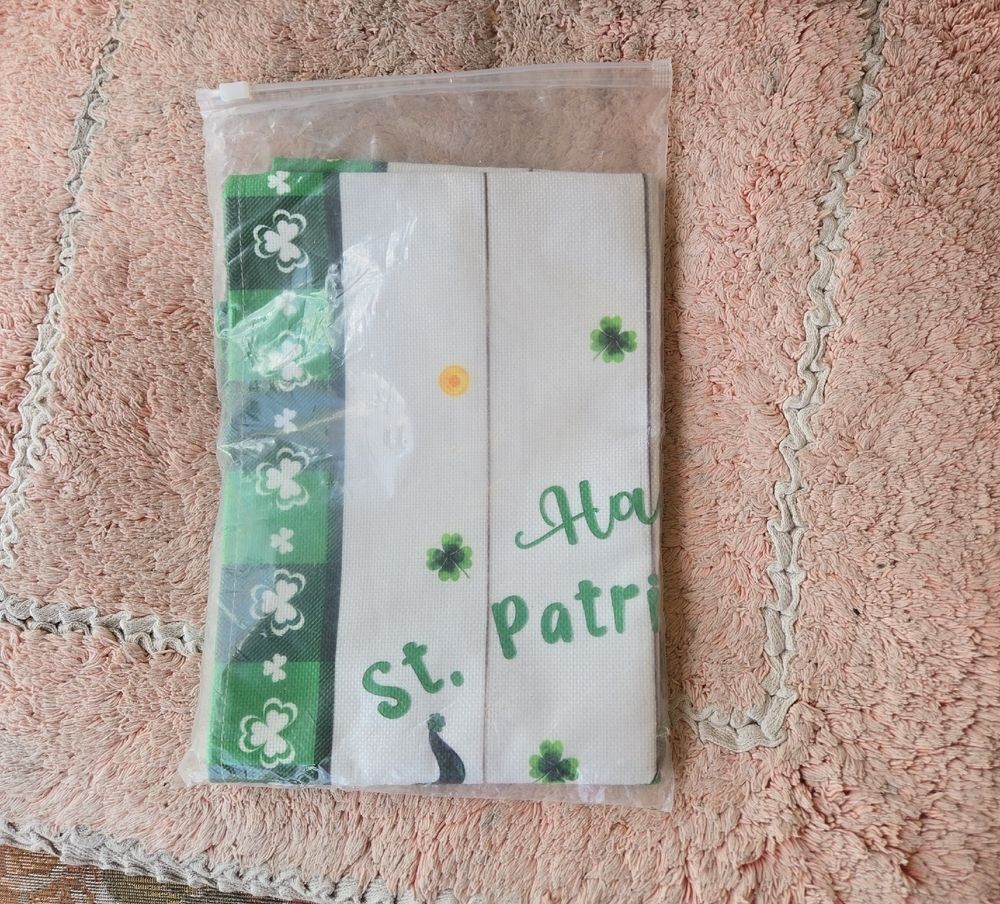 St. Patrick's Day Table Runner - Green and White